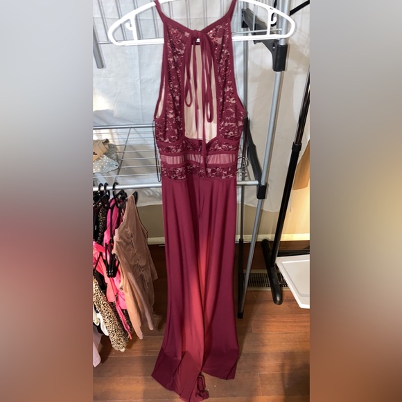 Jordyn formal dress - Picture 2 of 4